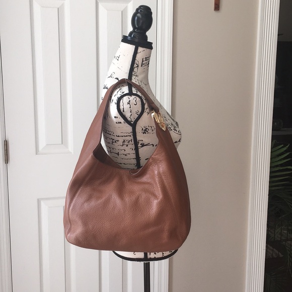 COPY - Michael Kors Fulton Slouchy Shoulder Bag - Picture 2 of 7